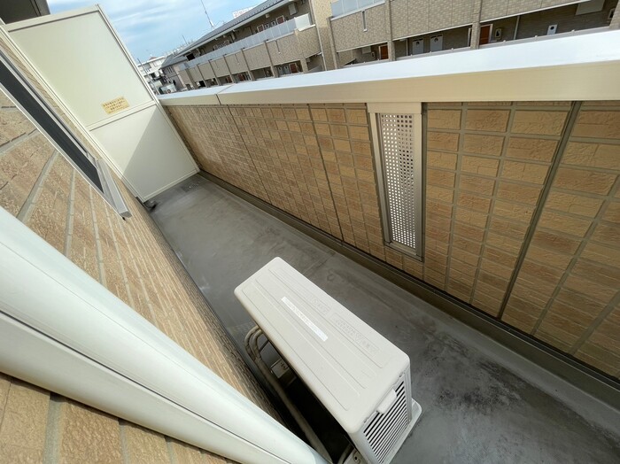 13/21 バルコニー