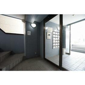 15/21 エントランス