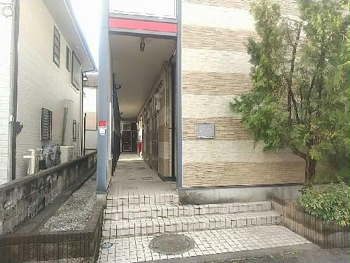 13/14 エントランス