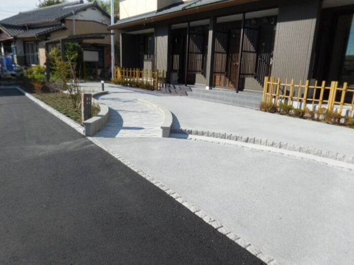 15/16 エントランス