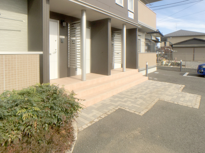 17/18 エントランス