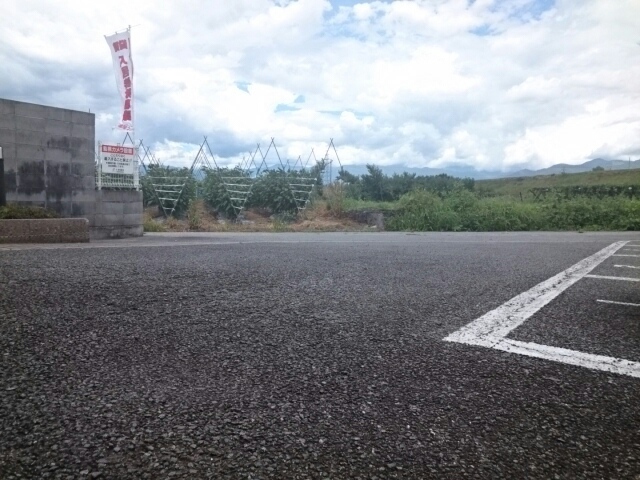 14/20 駐車場