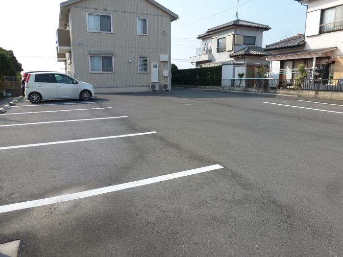 17/25 駐車場