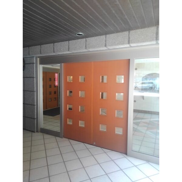 19/21 エントランス