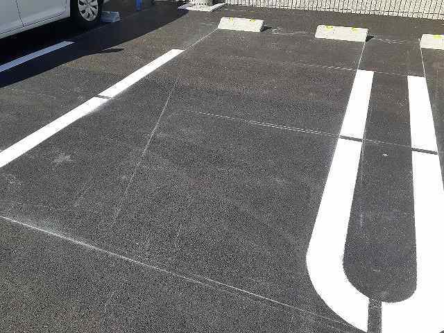 14/19 駐車場