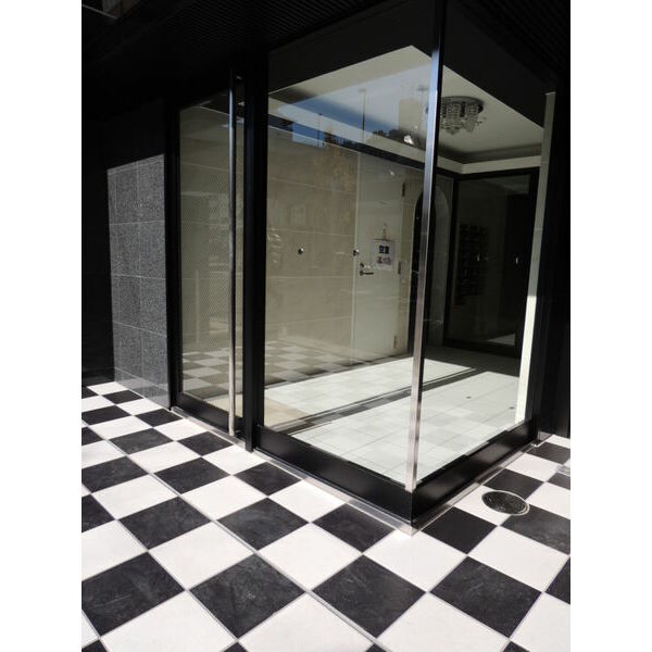 15/16 エントランス