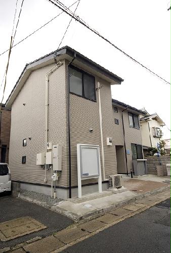 1/8 外観