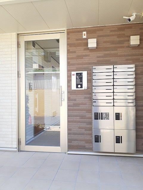 14/20 エントランス