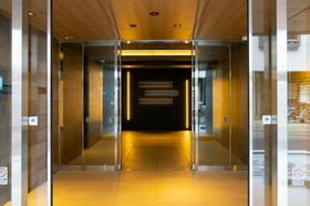 15/17 エントランス