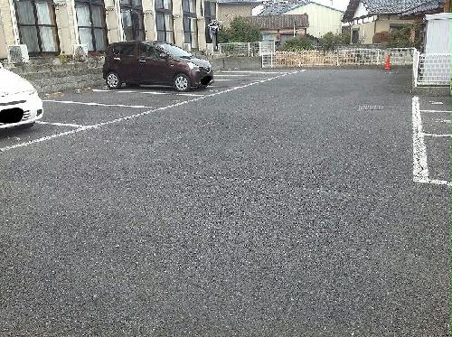 14/16 駐車場