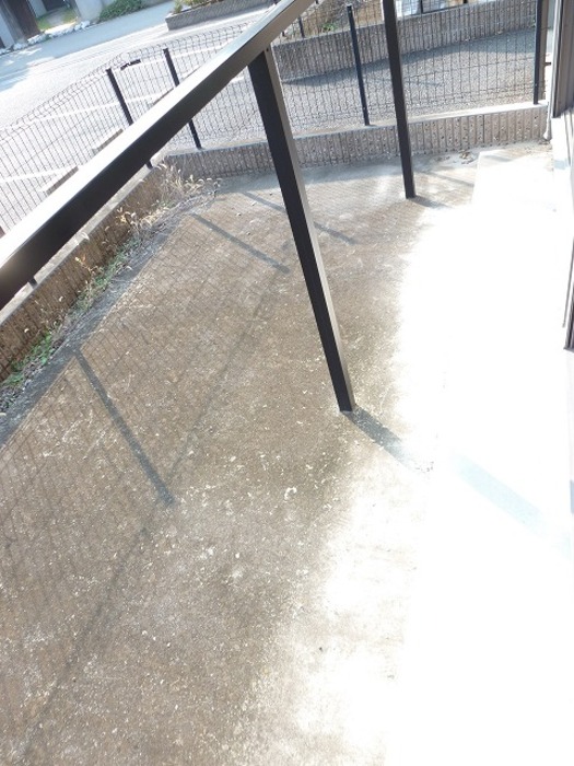 13/19 バルコニー