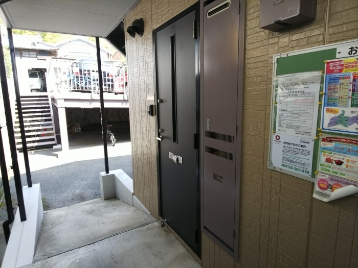 18/26 エントランス