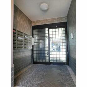 16/22 エントランス