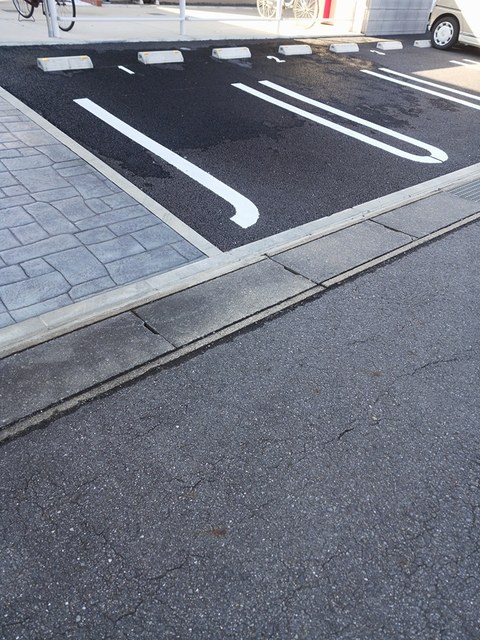 14/20 駐車場