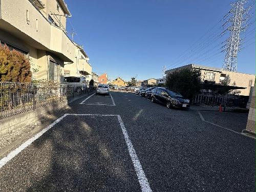 14/15 駐車場