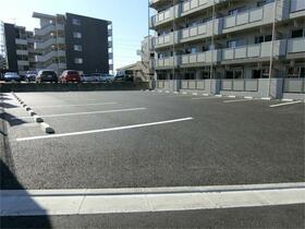 16/22 駐車場