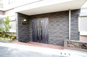 3/3 エントランス