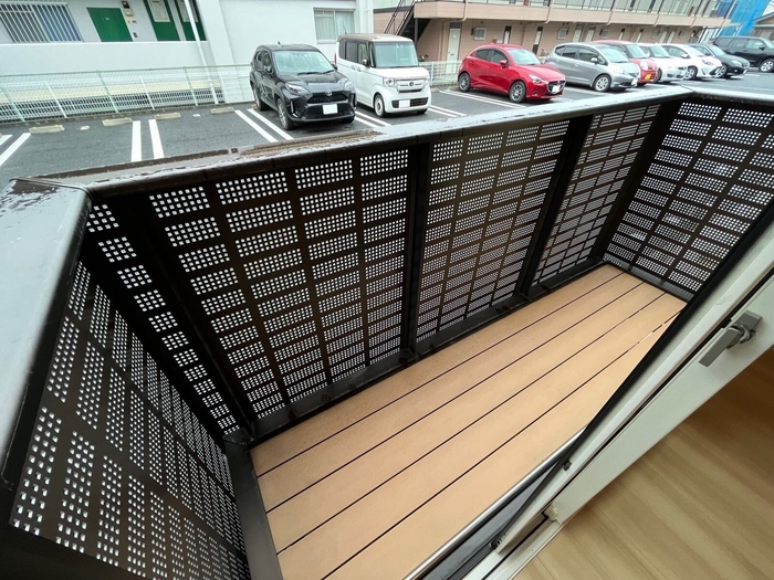 13/23 バルコニー