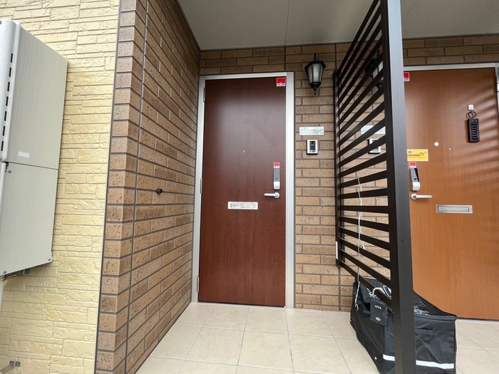 17/23 エントランス