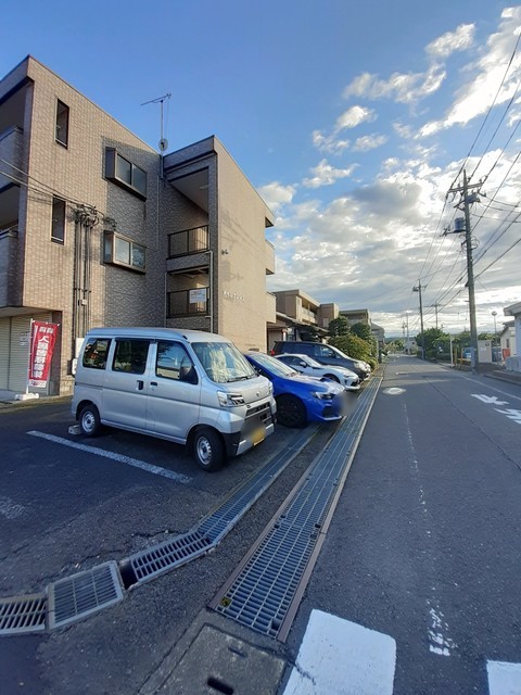 14/20 駐車場