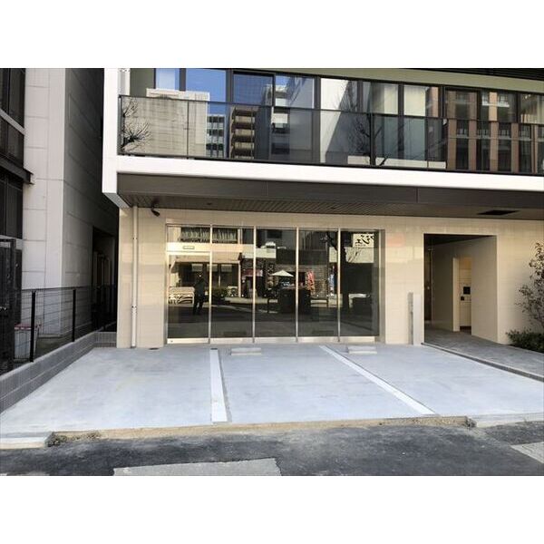 18/26 駐車場