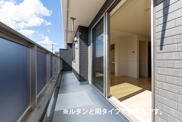 14/20 バルコニー
