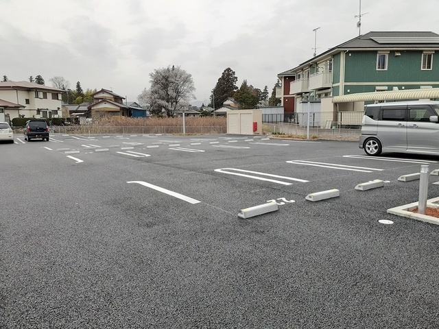 2/8 駐車場