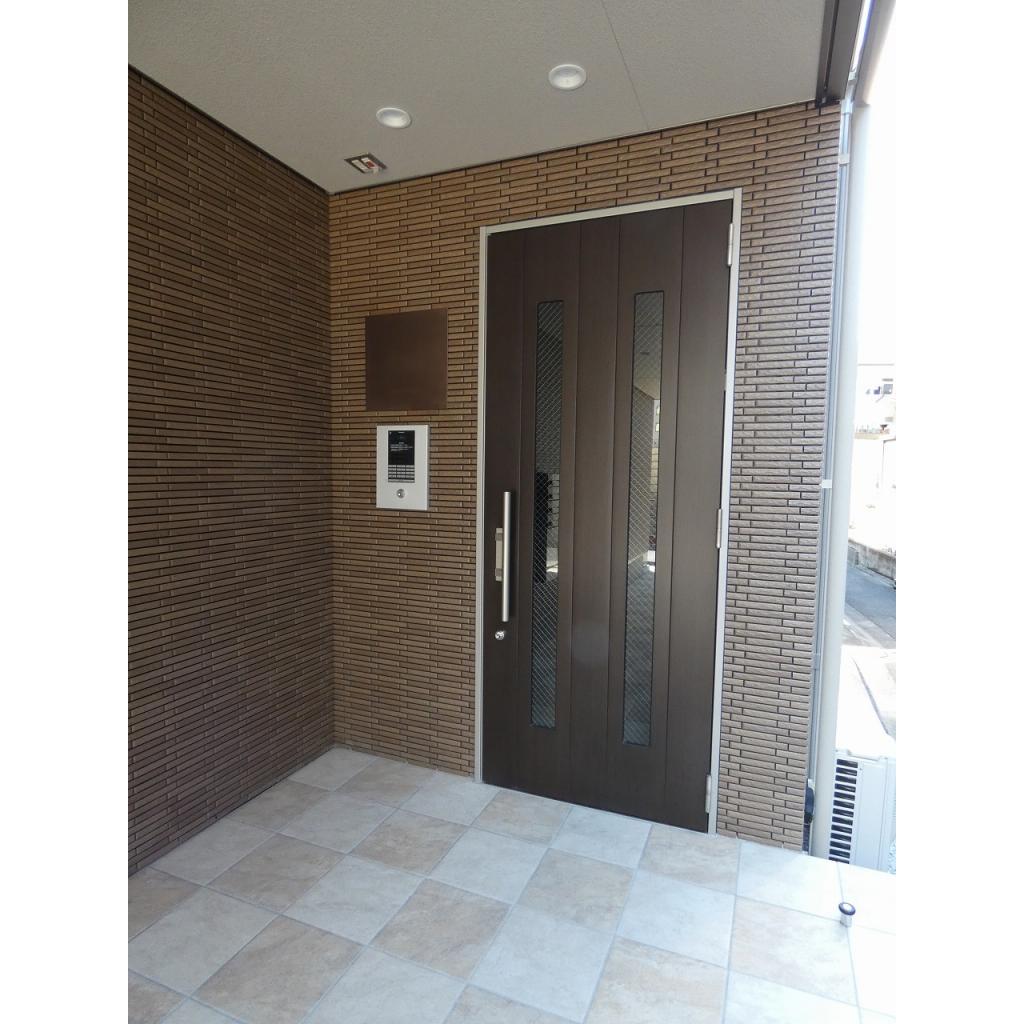 14/16 エントランス