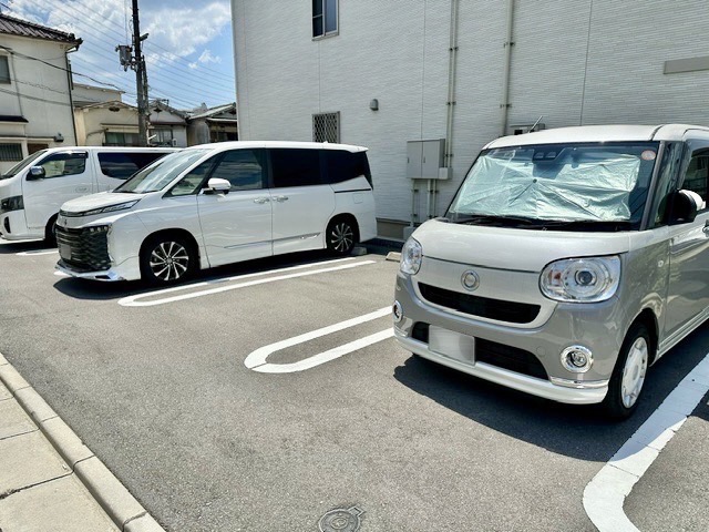 14/20 駐車場
