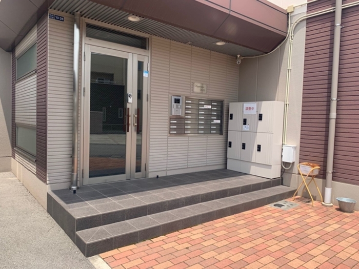 19/28 エントランス