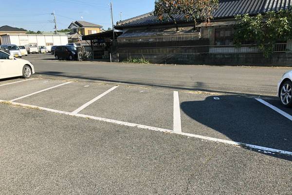16/25 駐車場
