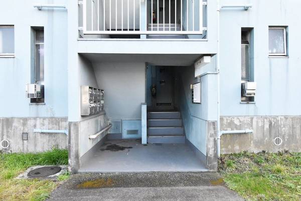 15/16 エントランス