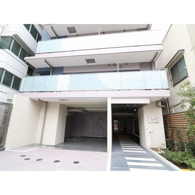 14/14 エントランス