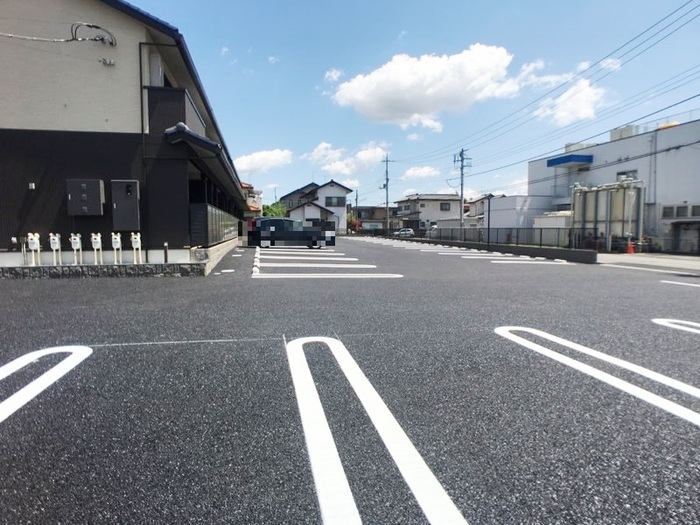 20/28 駐車場
