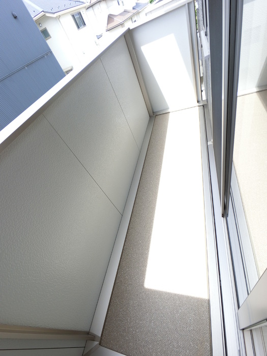 13/21 バルコニー