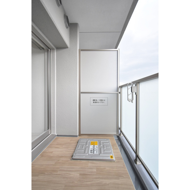 17/30 バルコニー