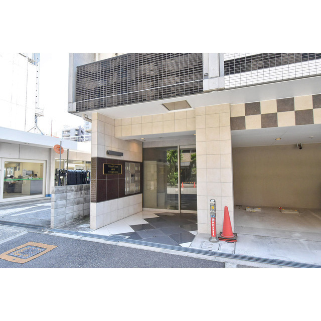 25/30 エントランス