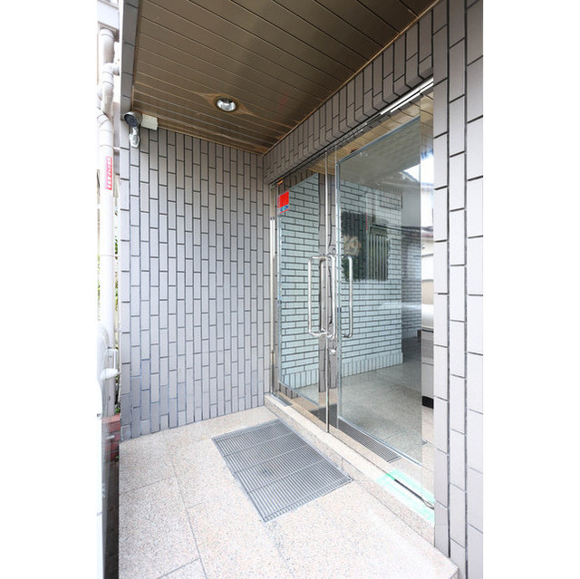 25/25 エントランス