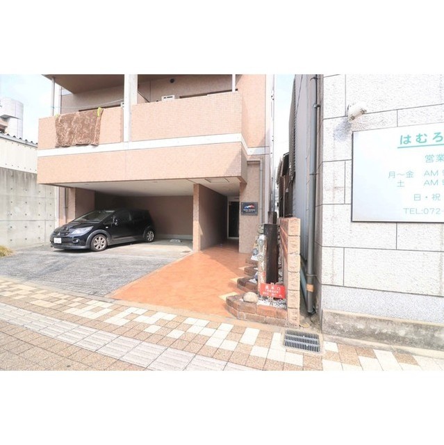 26/26 エントランス