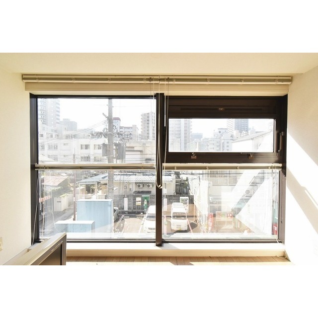 13/19 バルコニー