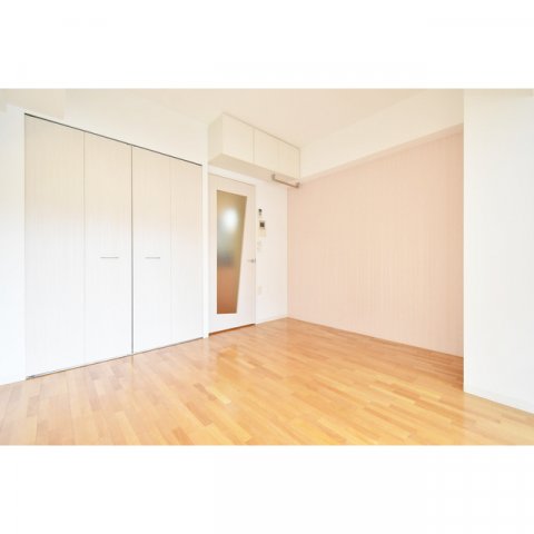 SERENiTE江坂四番館の間取り