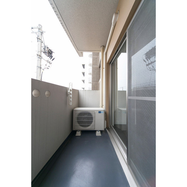 18/27 バルコニー