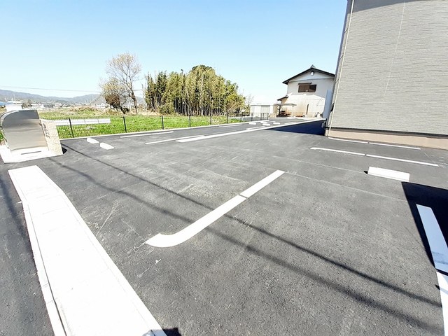 14/20 駐車場