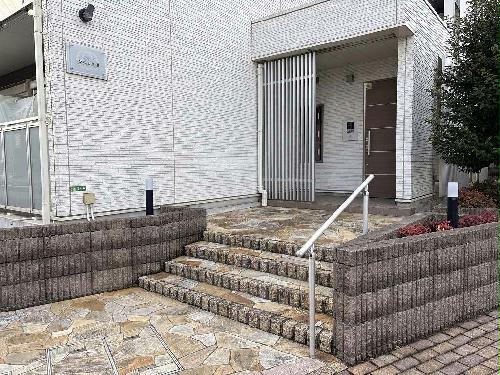 14/14 エントランス