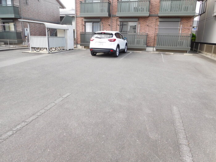 19/22 駐車場
