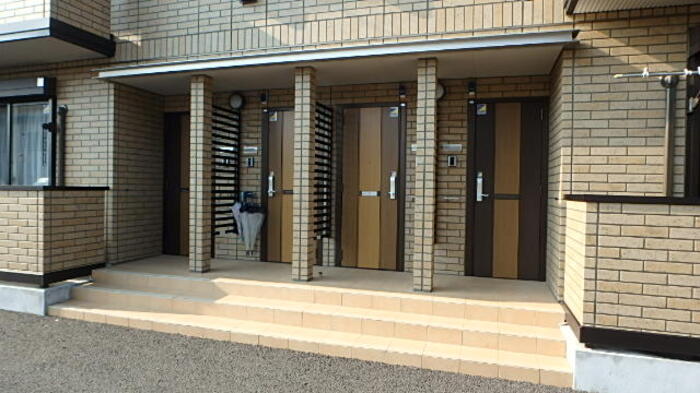 19/28 エントランス