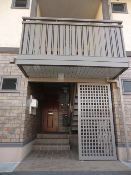 2/4 エントランス