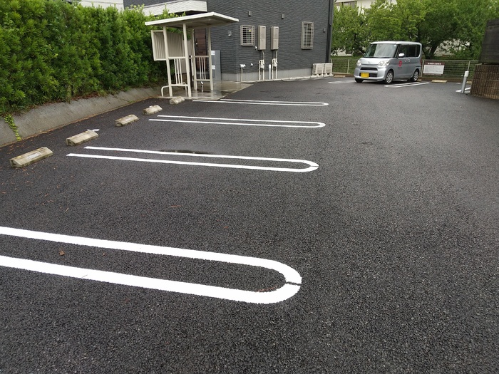 17/17 駐車場