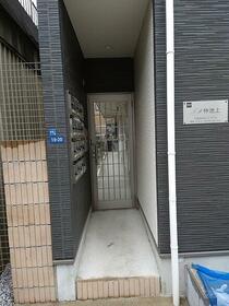 2/5 エントランス