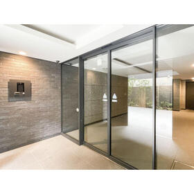 3/3 エントランス